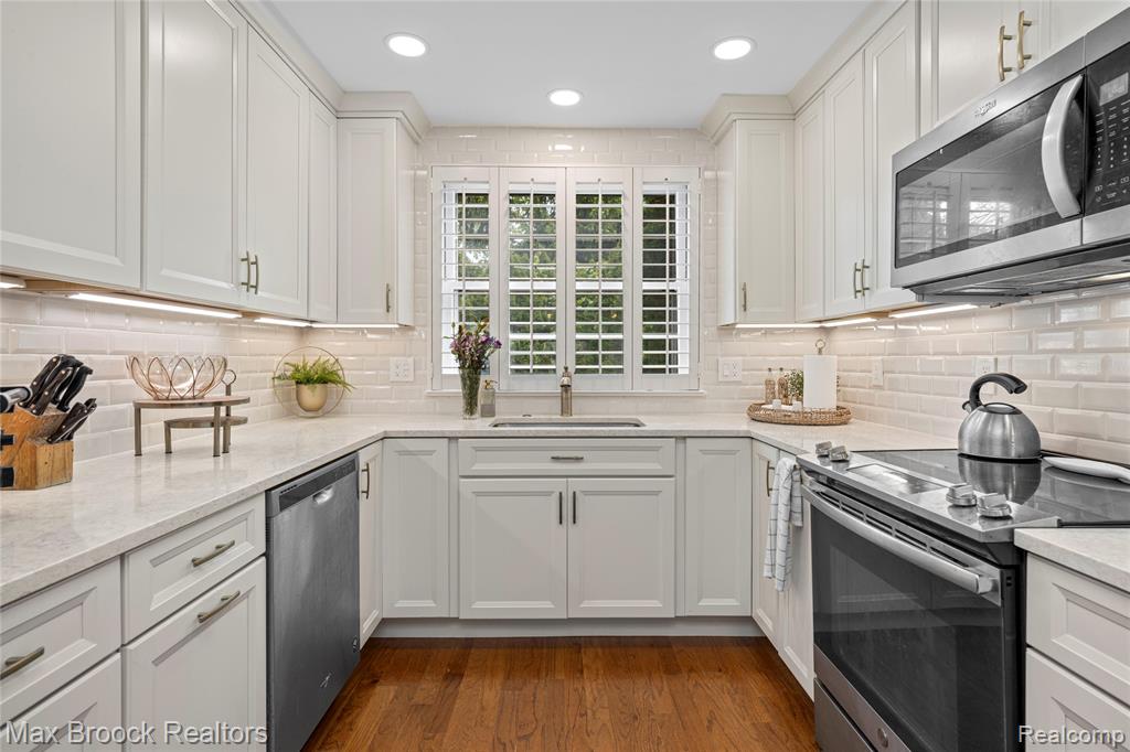 6485 Thurber Road, Bloomfield Hills, MI 48301 — Photo 18