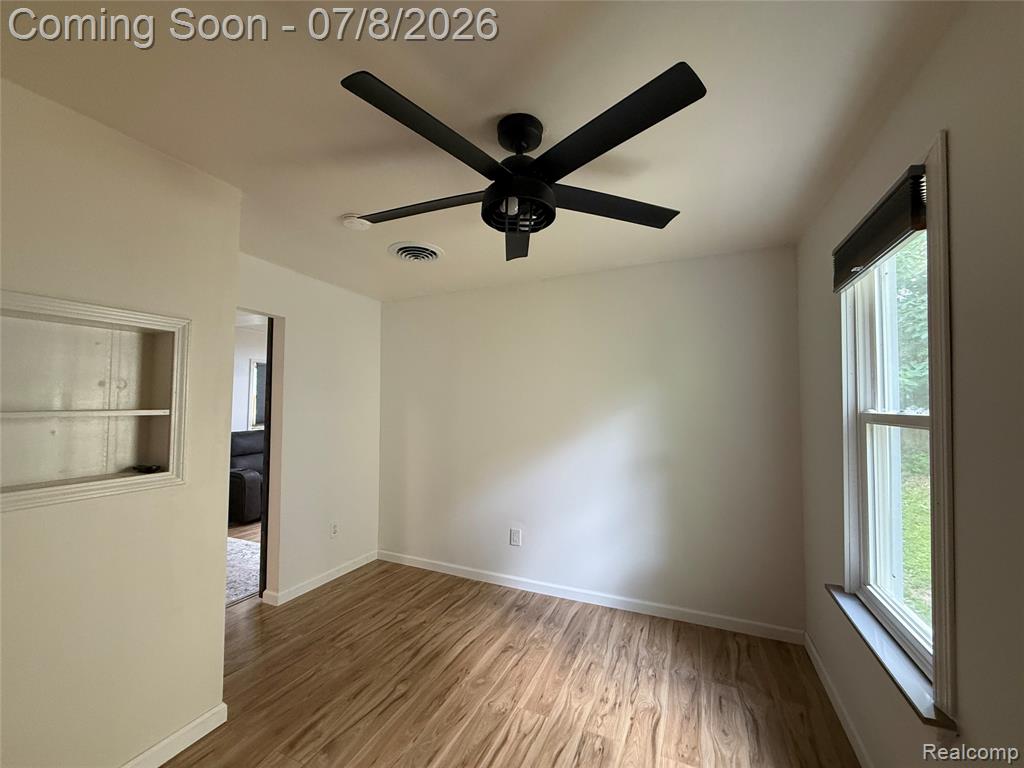 756 Cedarlawn Road, Waterford, MI 48328 — Photo 14