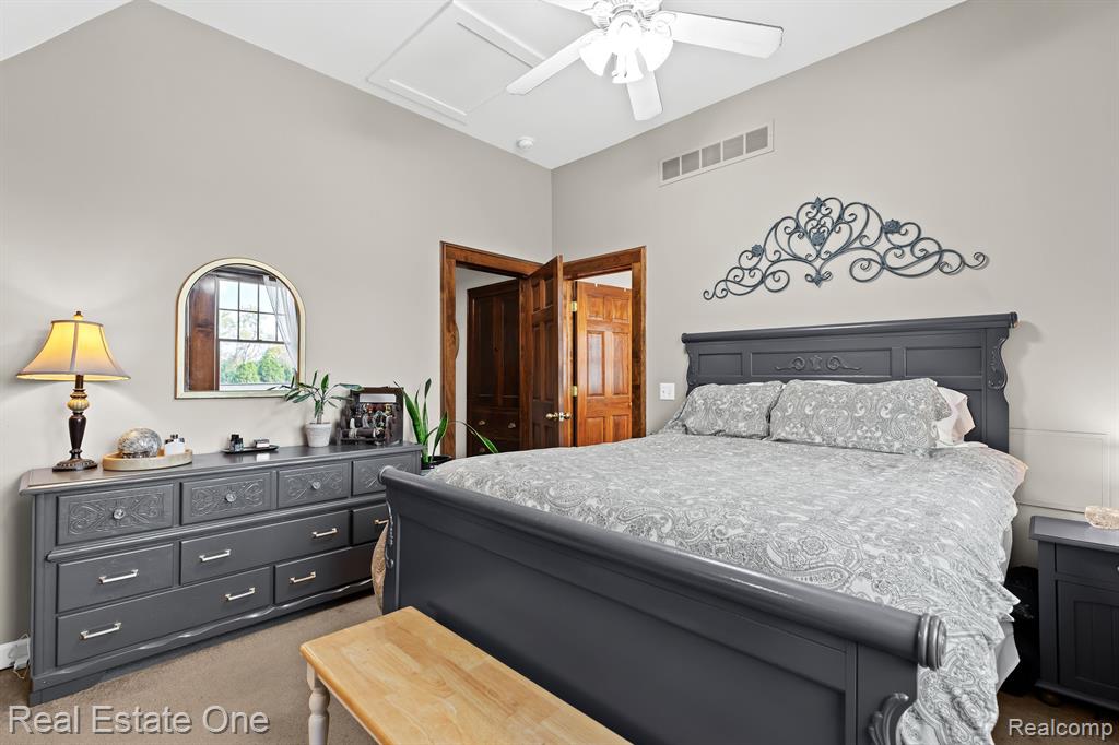 240 MONT EAGLE Street, Milford, MI 48381 — Photo 30