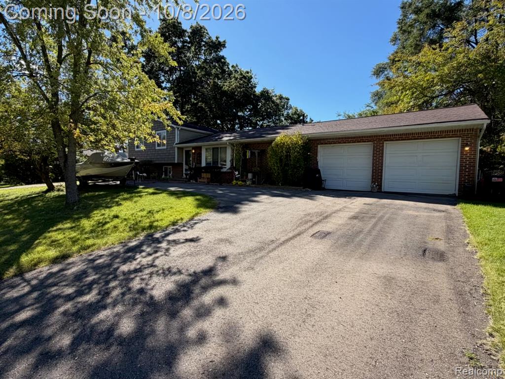 4039 Clifton Ridge, Highland, MI