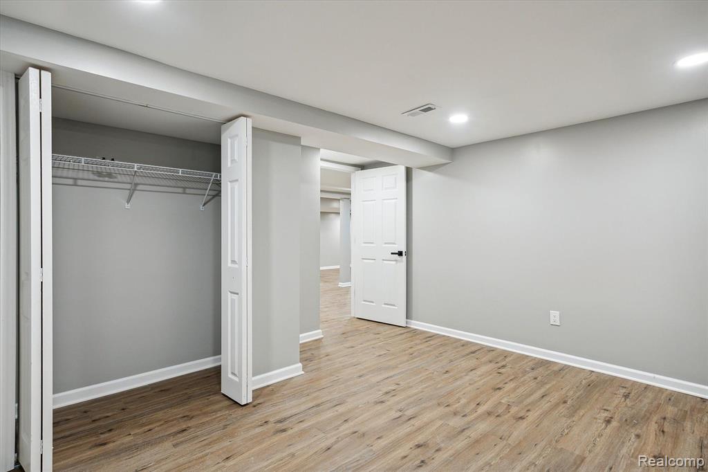 44259 N UMBERLAND Circle, Canton, MI 48187 — Photo 38
