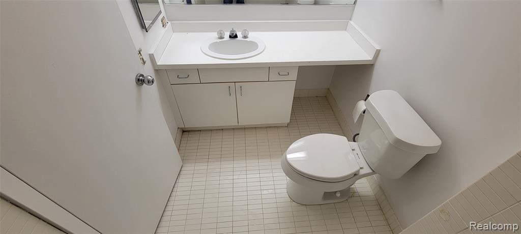 5000 Towncenter Center, Southfield, MI 48075 — Photo 20