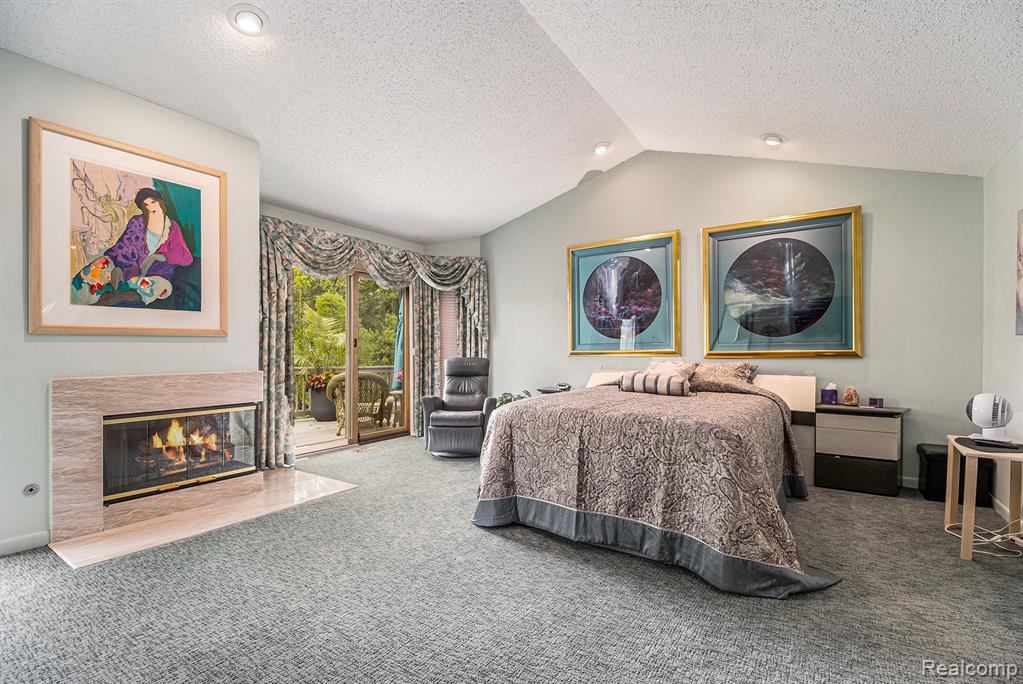4825 Mirror Lake Drive, West Bloomfield, MI 48323 — Photo 17