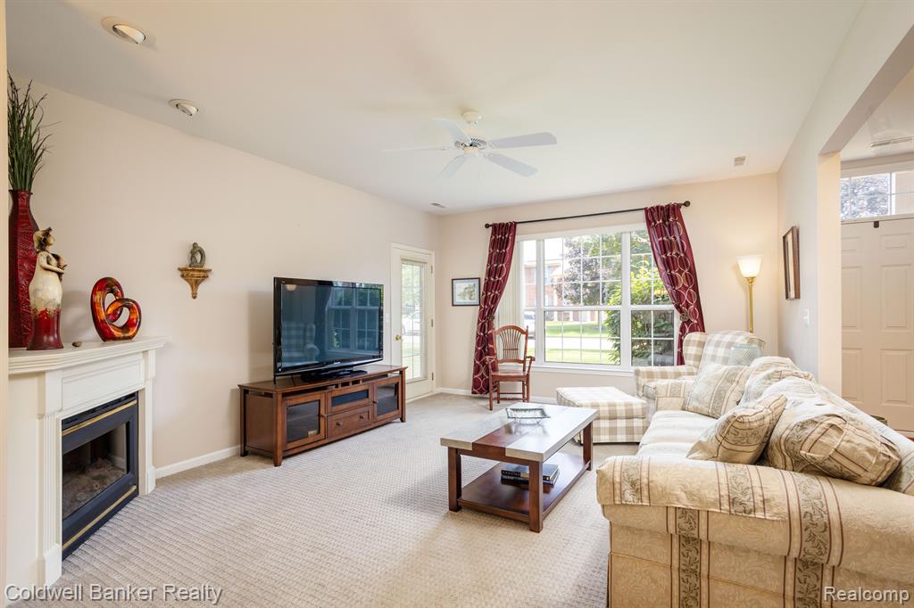 19106 CHESAPEAKE Circle, Walled Lake, MI 48390 — Photo 8