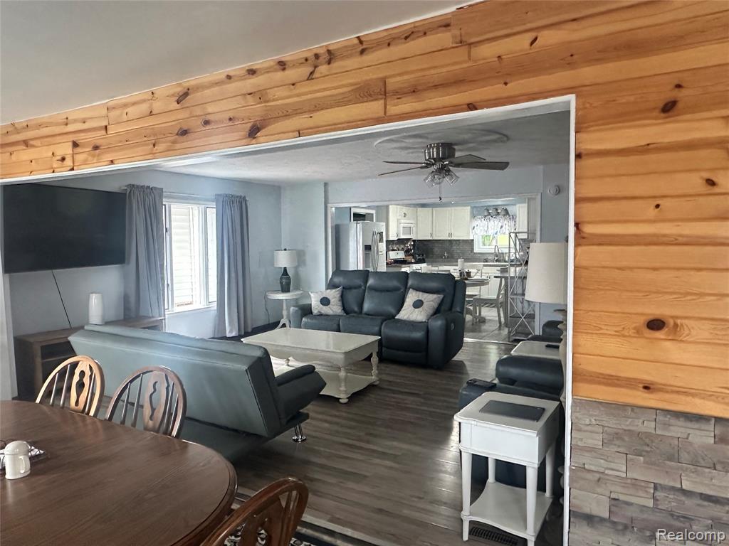 10237 Rice Street, Maybee, MI — Photo 3