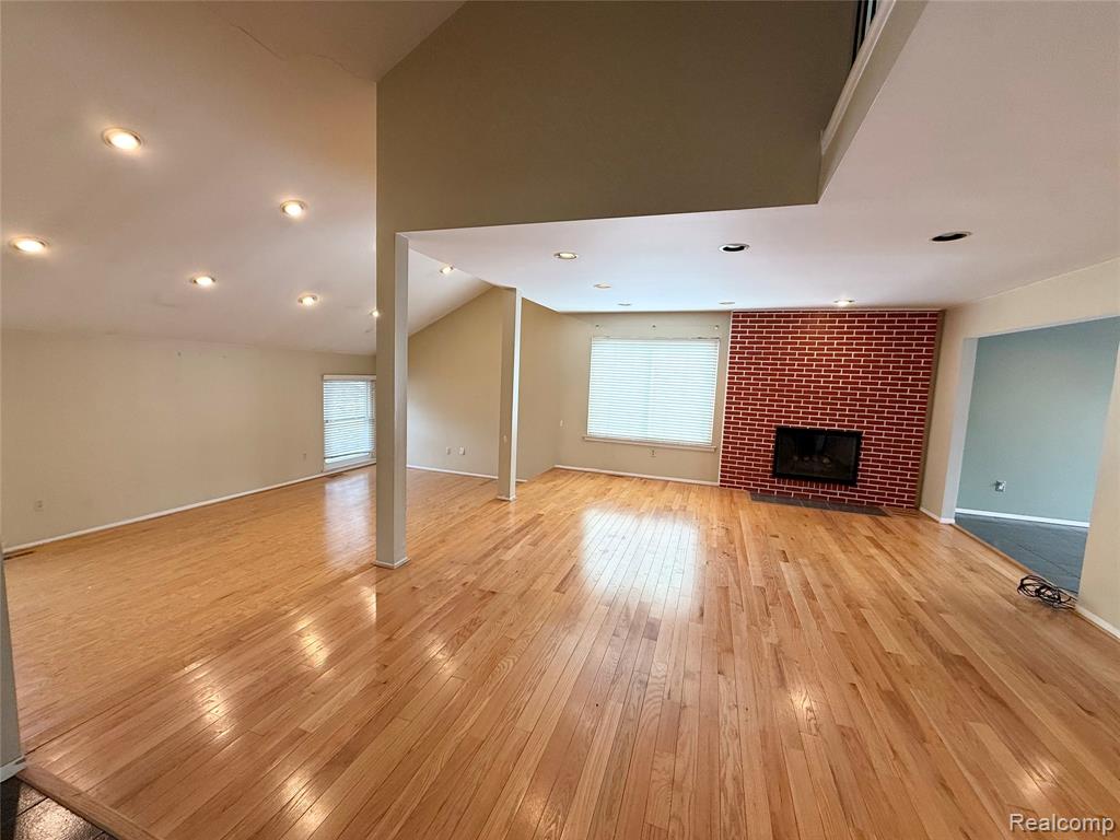 6842 Indian Creek Drive, West Bloomfield, MI — Photo 4