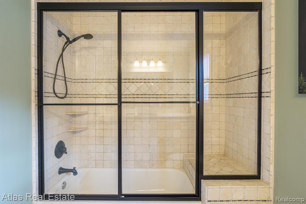 2716 LAKE GEORGE Road, Leonard, MI 48367 — Photo 53