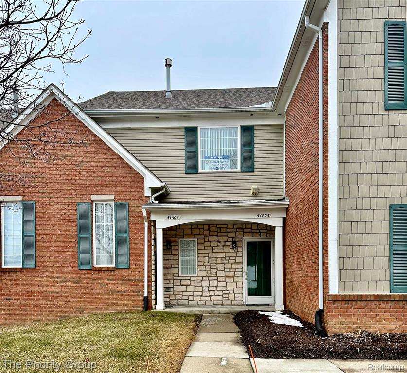 54609 MONARCH Drive, Shelby Twp, MI 48316 — Photo 2