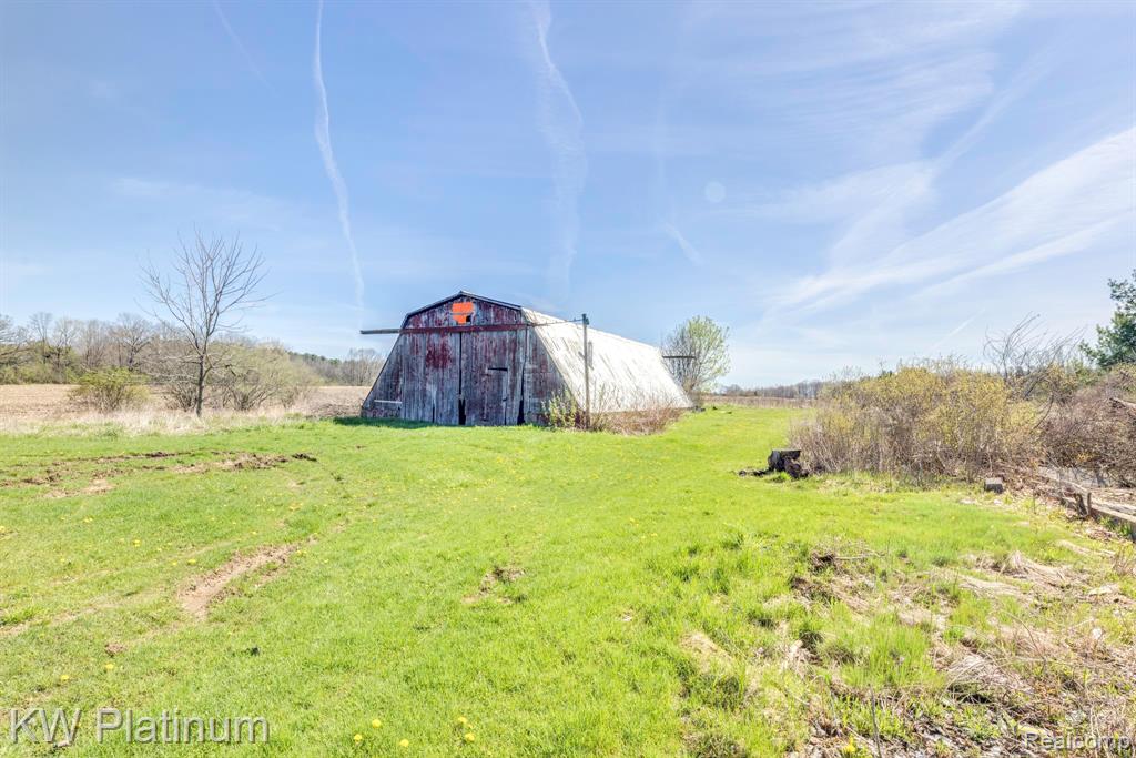 6674 Welch Road, Brockway, MI 48097 — Photo 23