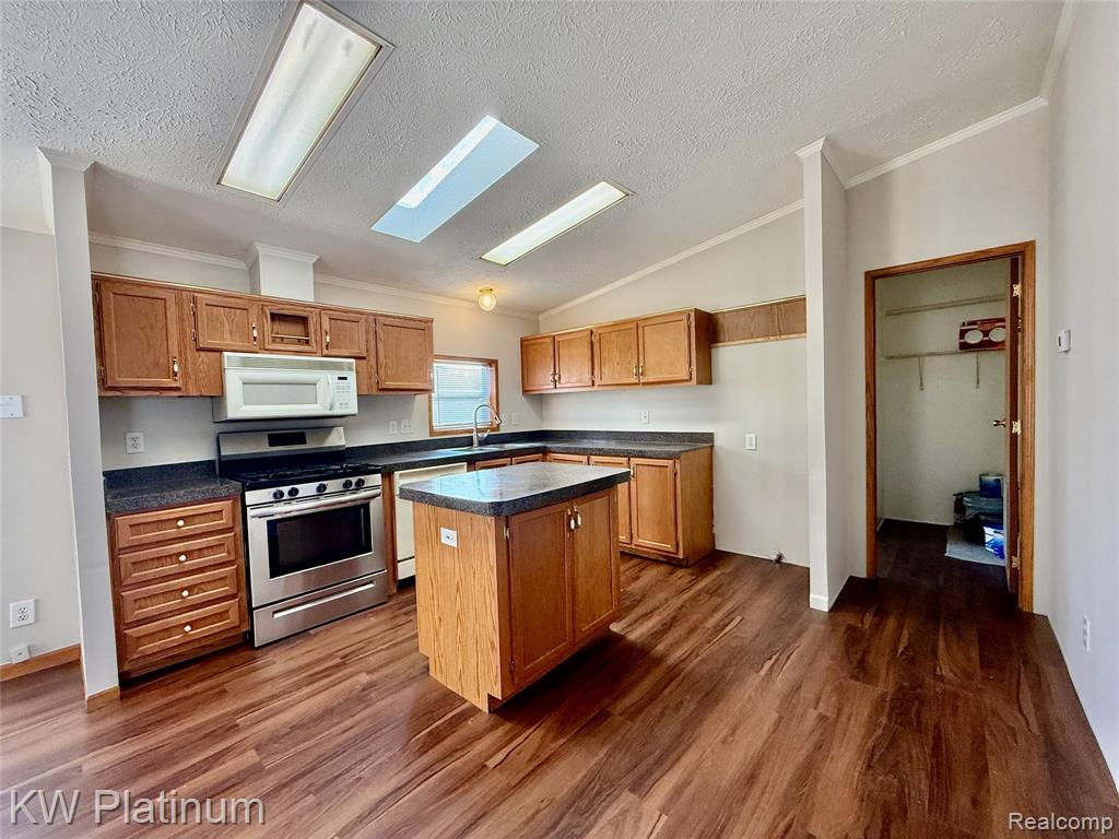 49872 Teton Pass, Shelby Twp, MI 48315 — Photo 9