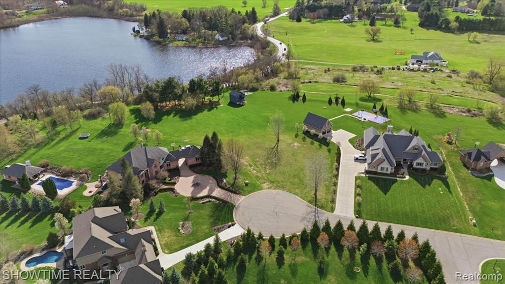 69225 Lake Point Court, Romeo, MI 48065 — Photo 9