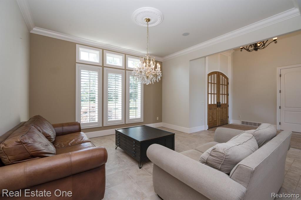 740 Greystone Drive, Chelsea, MI 48118 — Photo 9