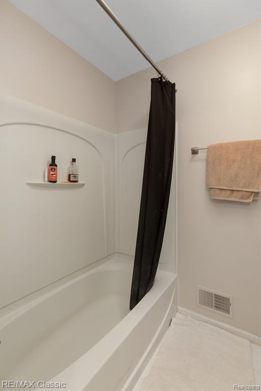 52350 FERNDALE Drive, Northville, MI 48167 — Photo 21