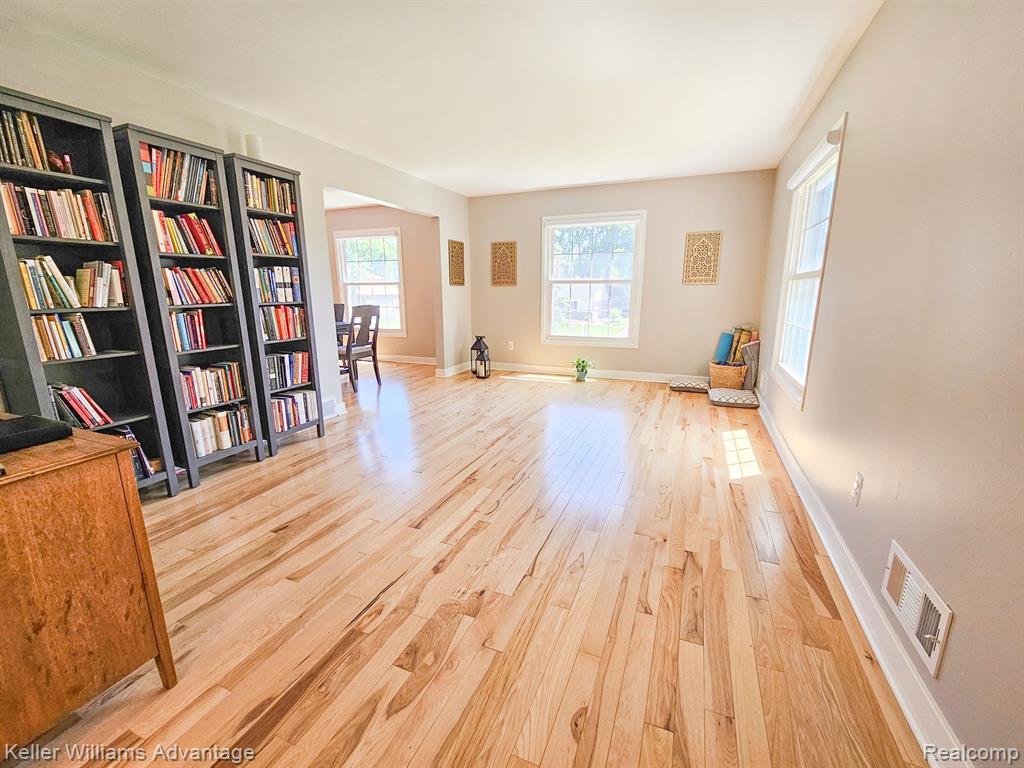 5962 TROTTER Lane, West Bloomfield, MI — Photo 11