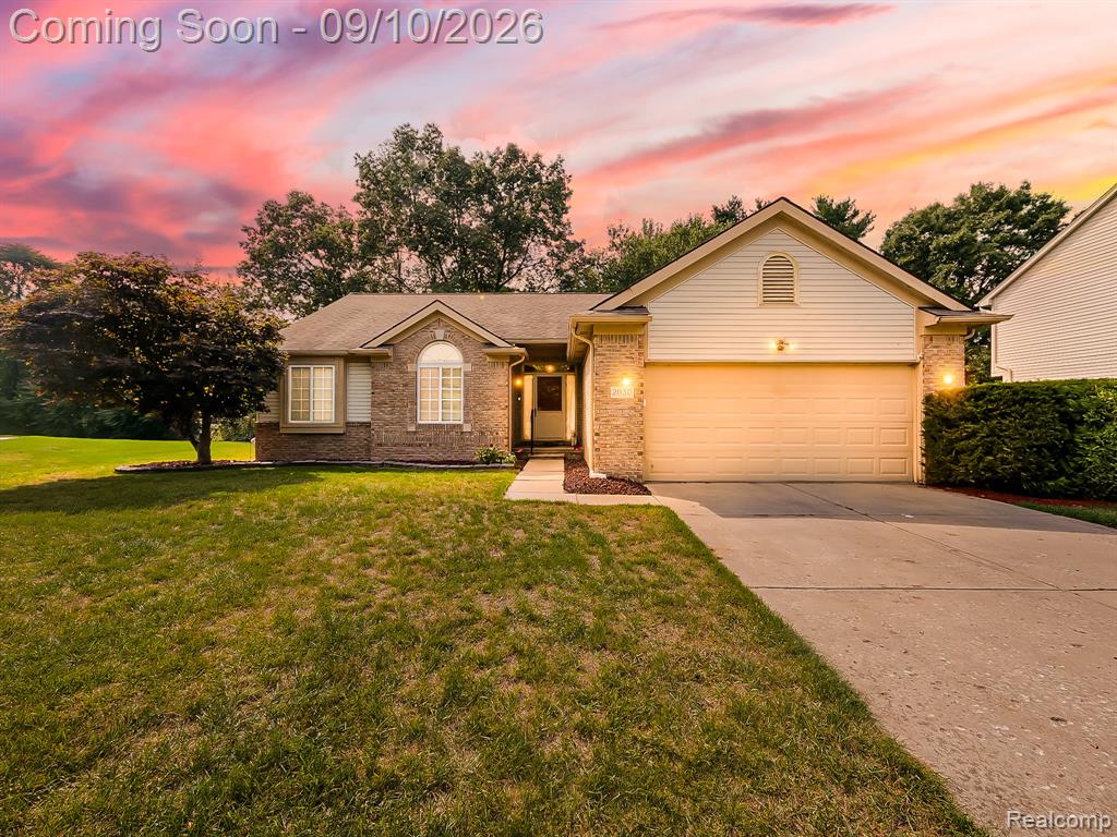 2030 Orchard Court, West Bloomfield, MI 48324