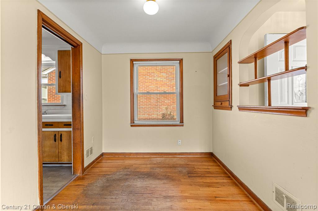 7668 Cortland Avenue, Allen Park, MI 48101 — Photo 9