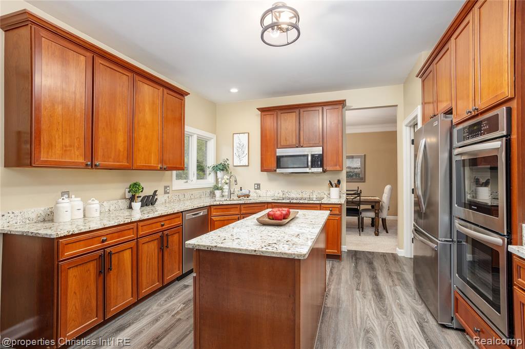 47320 Autumn Park Court, Novi, MI — Photo 12