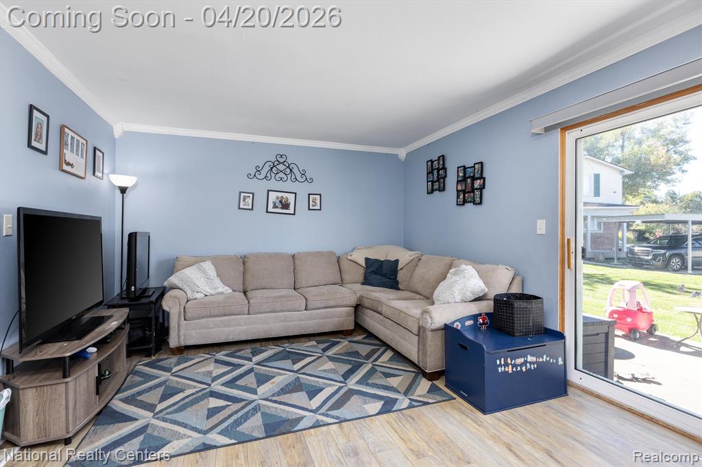 2057 W FRANKLIN Drive, Canton, MI 48187 — Photo 5