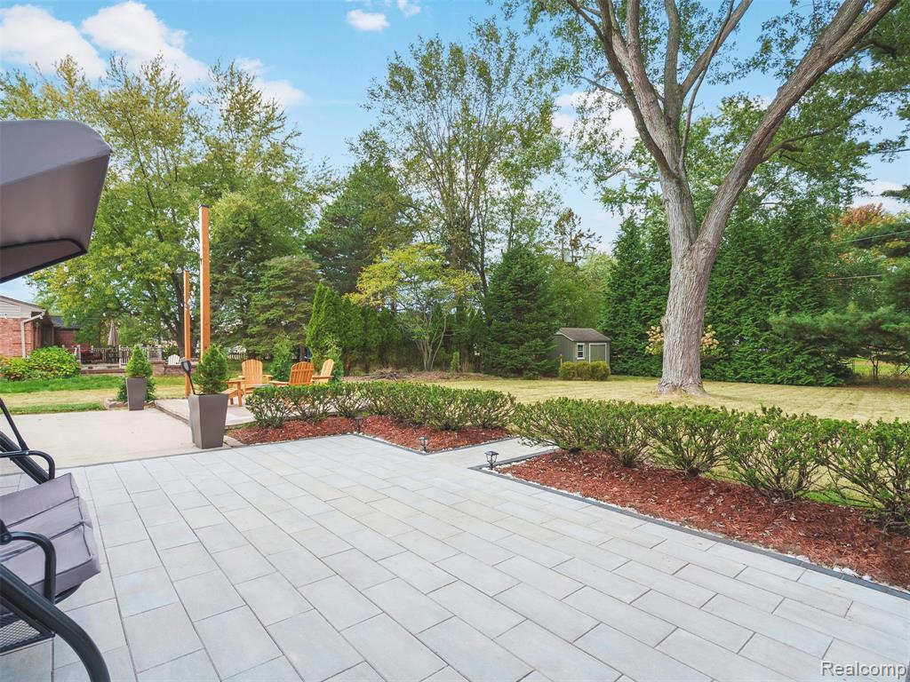 19938 S Waltham Road, Beverly Hills, MI 48025 — Photo 23