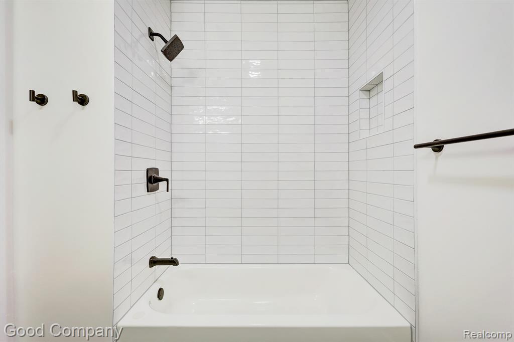 24250 Majestic Street, Oak Park, MI 48237 — Photo 41