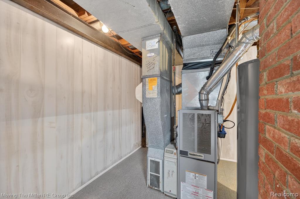 17049 Reno Street, Riverview, MI 48193 — Photo 39