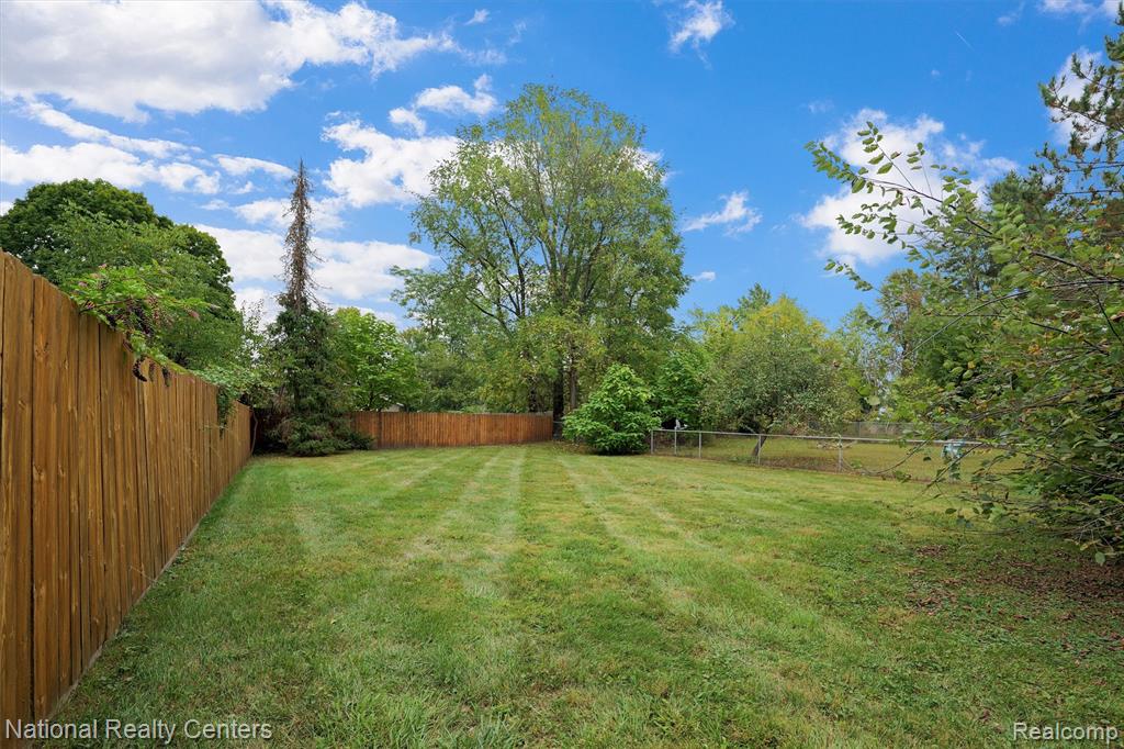 6263 Marywood Avenue, Lansing, MI 48911 — Photo 24