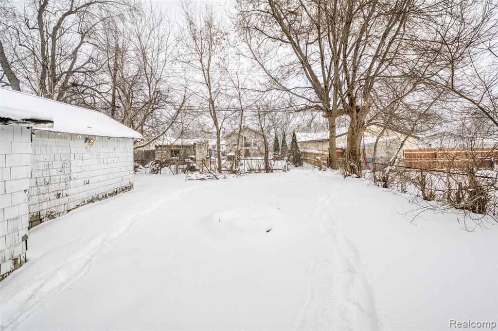 724 Robinwood Street, Pontiac, MI 48340 — Photo 32