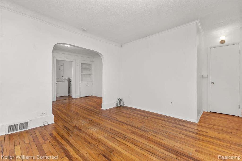 790 JEWELL (Lower) Street, Ferndale, MI 48220 — Photo 9