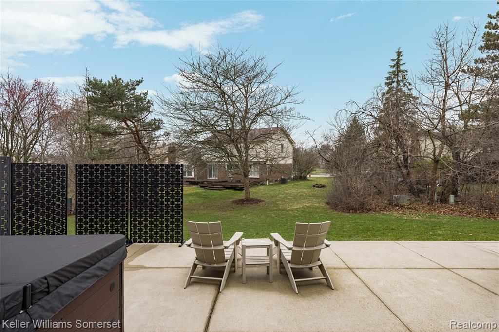 447 Antoinette Drive, Rochester Hills, MI 48309 — Photo 70