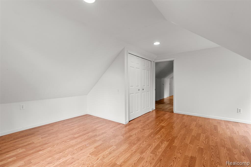 750 W Square Lake Road, Troy, MI 48098 — Photo 26