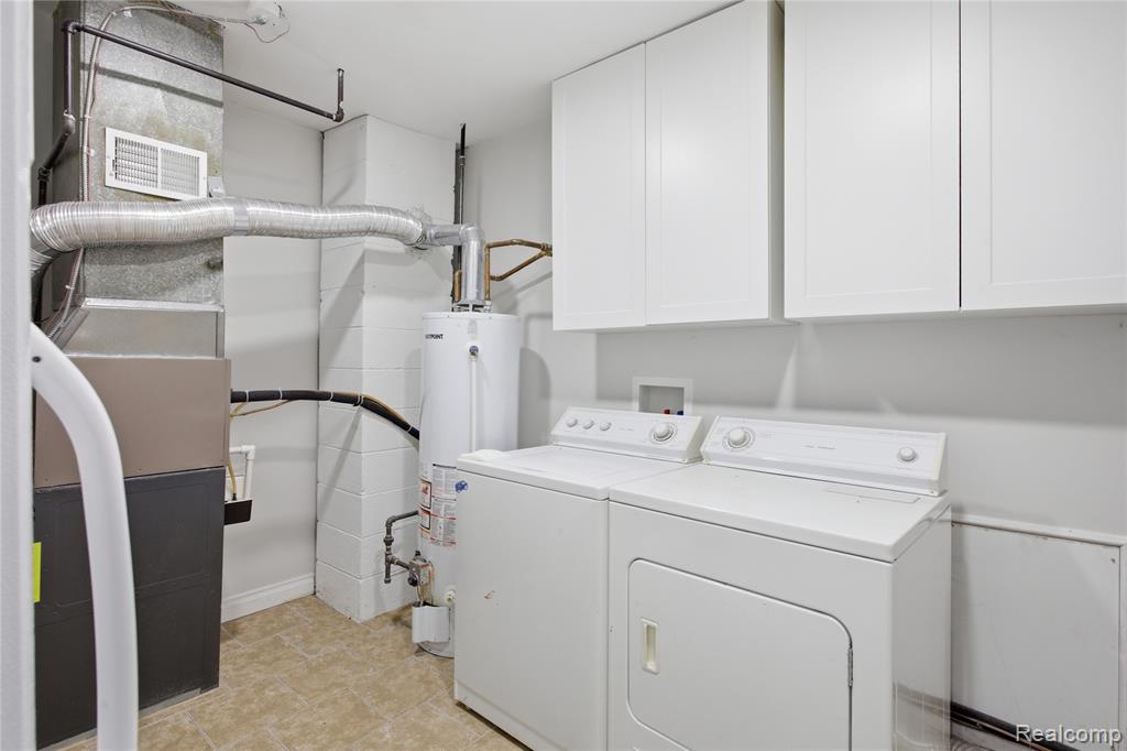 891 E Harwood Avenue, Madison Heights, MI 48071 — Photo 14
