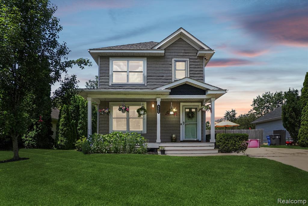 452 Waverly Lane, Howell, MI 48843 — front exterior