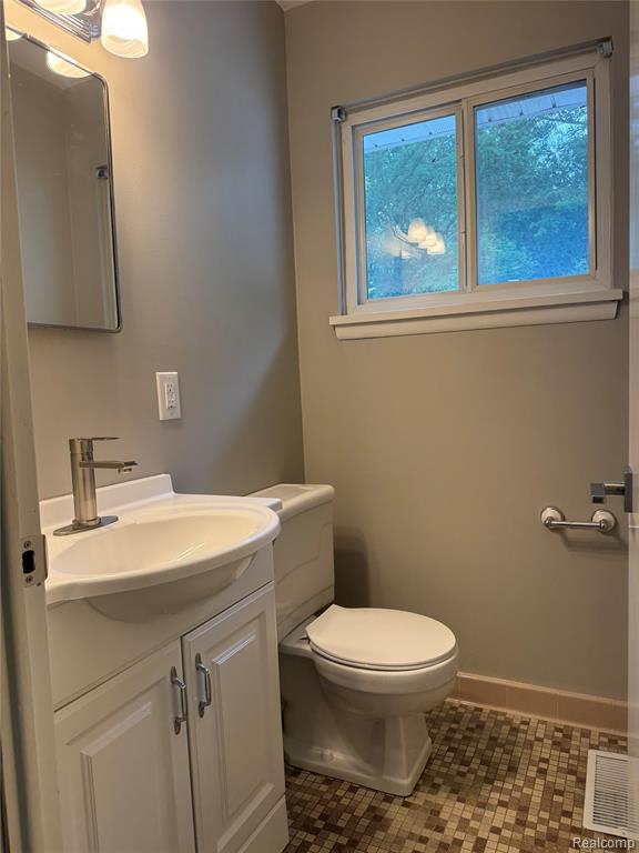 1103 Ravenwood Street, Ann Arbor, MI 48103 — Photo 13
