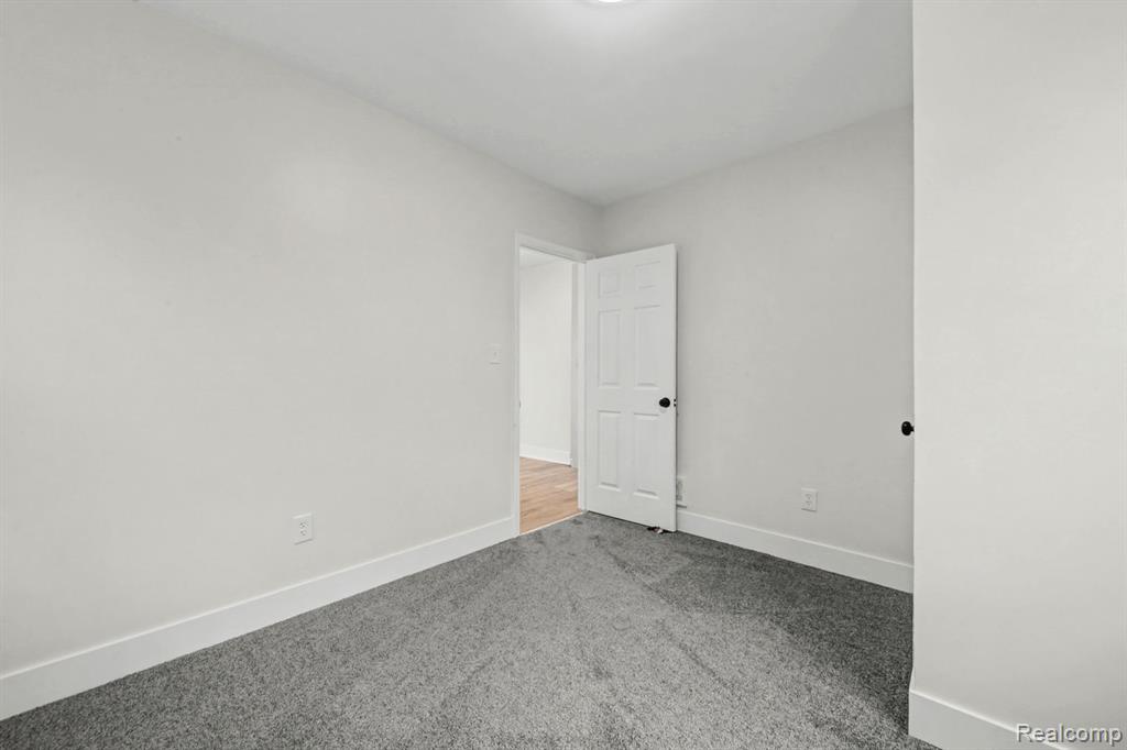 213 Avalon Street, Highland Park, MI 48203 — Photo 14