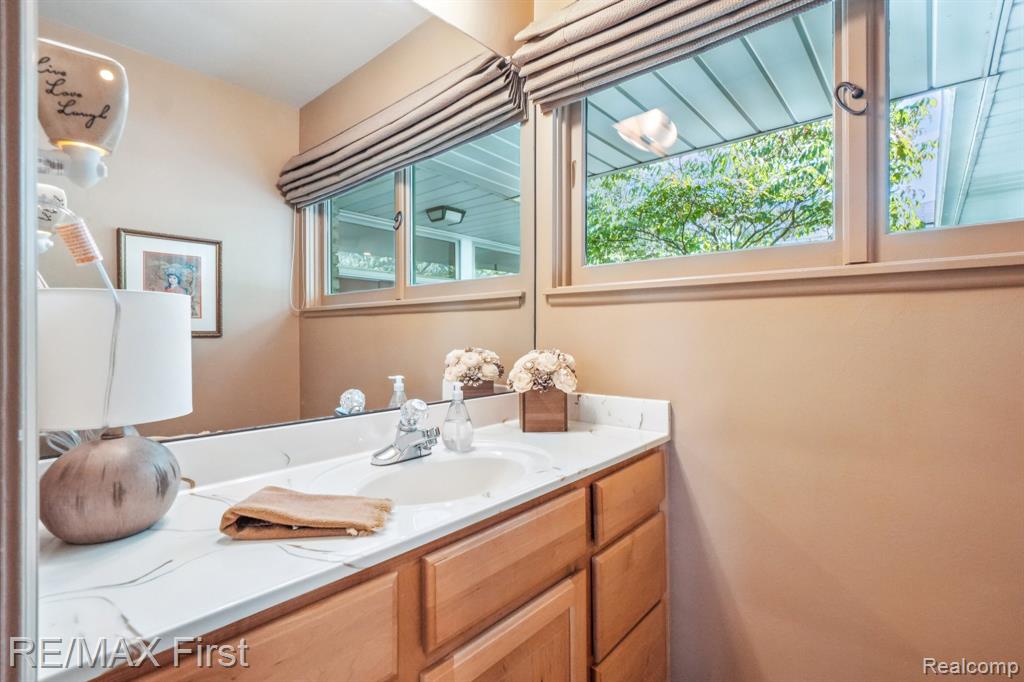 4415 Chisholm Trail, Bloomfield Hills, MI 48301 — Photo 18