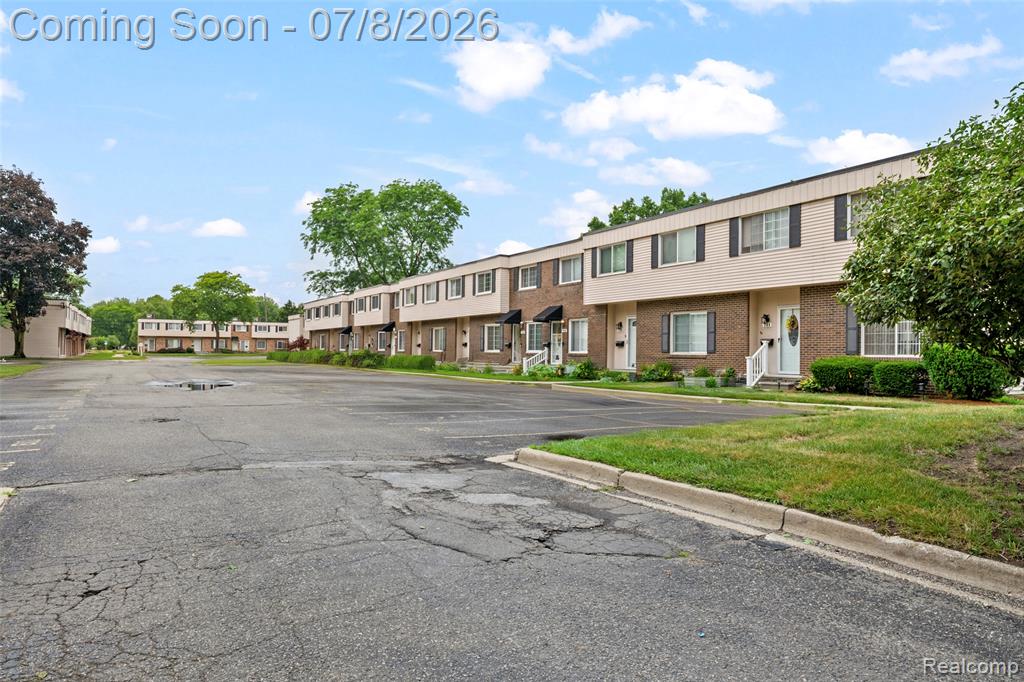 704 Estrada Drive, Belleville, MI 48111 — Photo 3