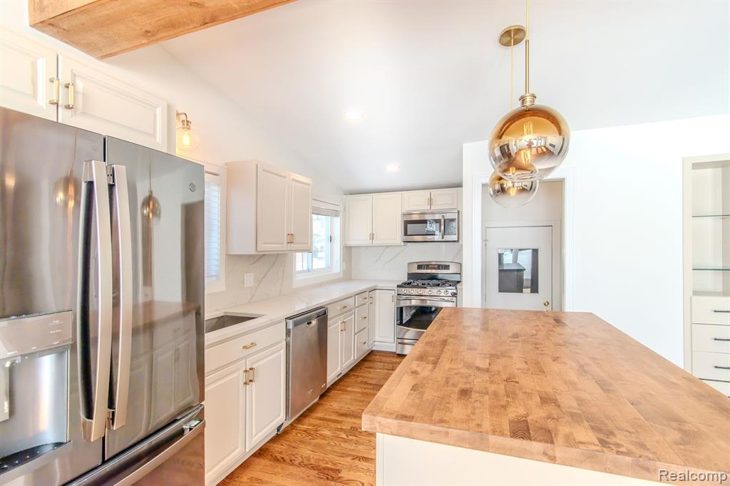811 NORWICH Street, Birmingham, MI 48009 — Photo 4