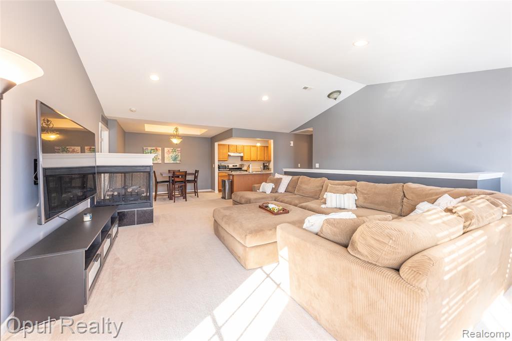 11698 Farmington Road, Livonia, MI, 48150