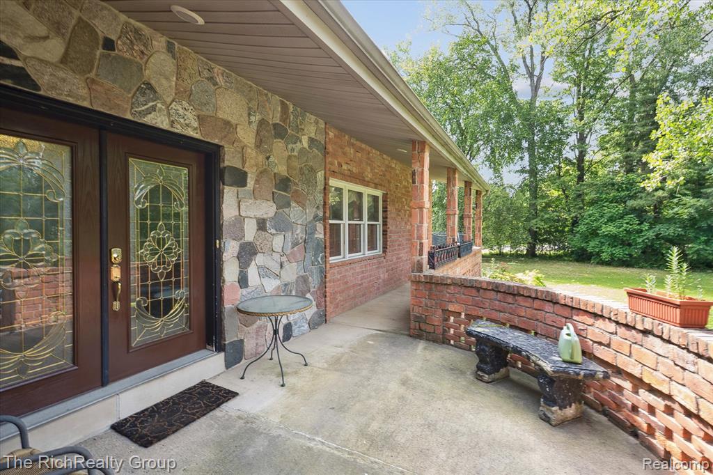 39635 Lotzford Road, Canton, MI 48187 — Photo 4