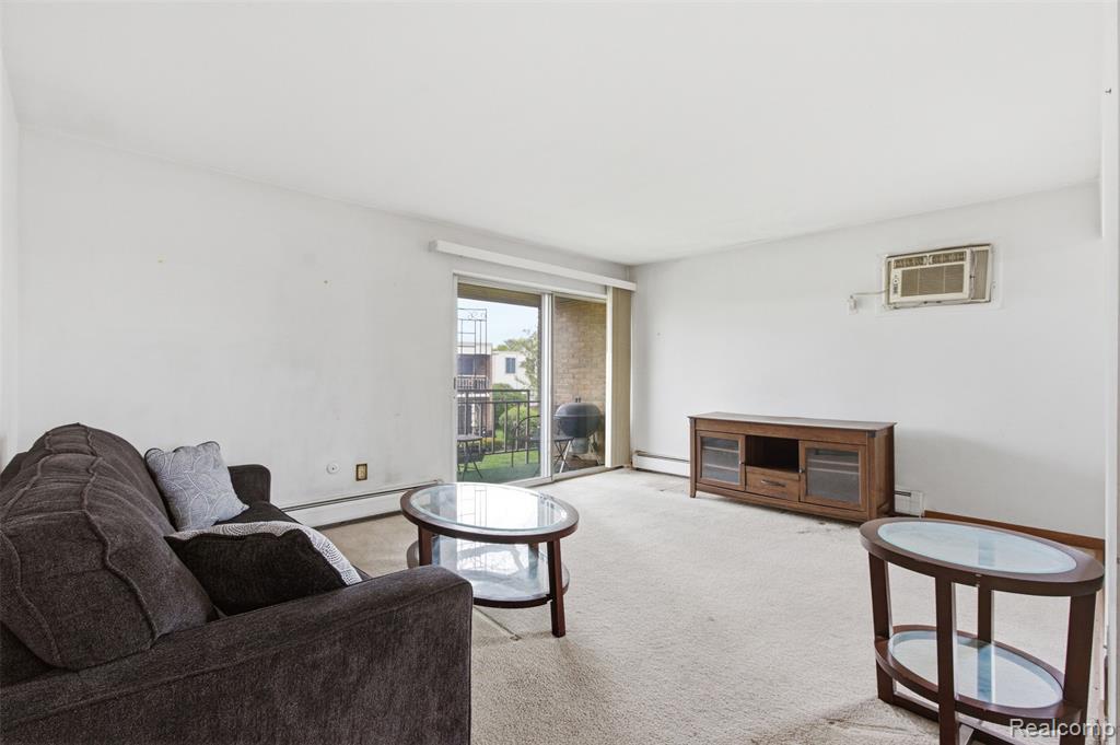 1671 Cass Lake Road, C, Keego Harbor, MI 48320 — Photo 5