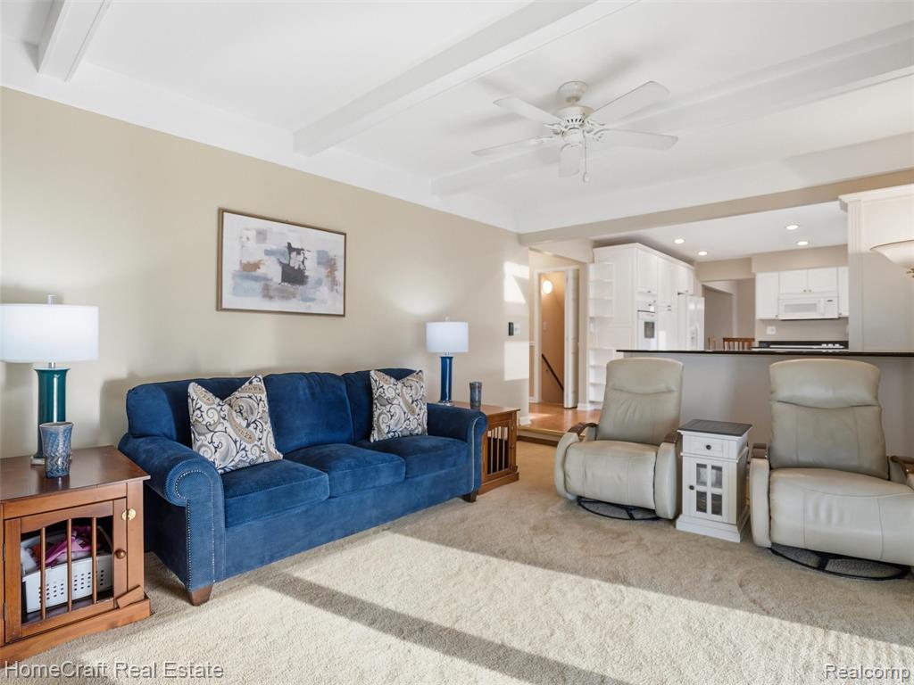 404 KINGS Way, Canton, MI 48188 — Photo 17