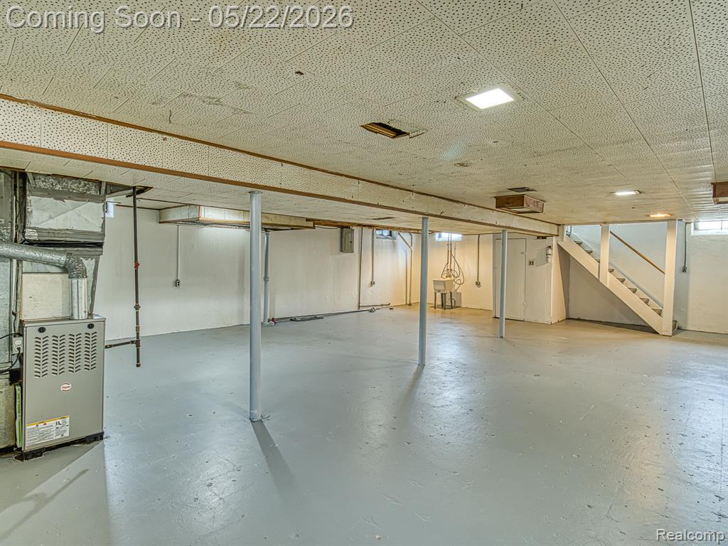 8501 Allen Road, Allen Park, MI 48101 — Photo 23