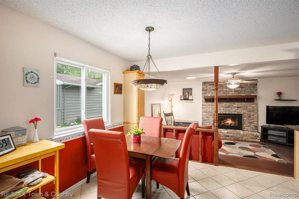 5360 OLD FRANKLIN Court, Grand Blanc, MI 48439 — Photo 6