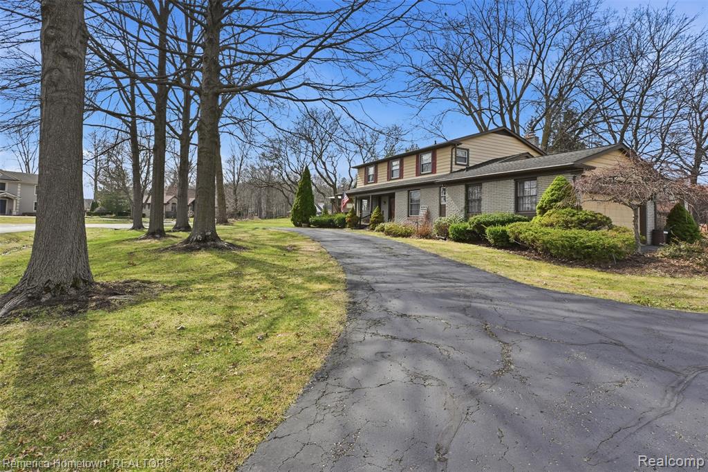 12811 Glenview Drive, Plymouth, MI 48170 — Photo 2
