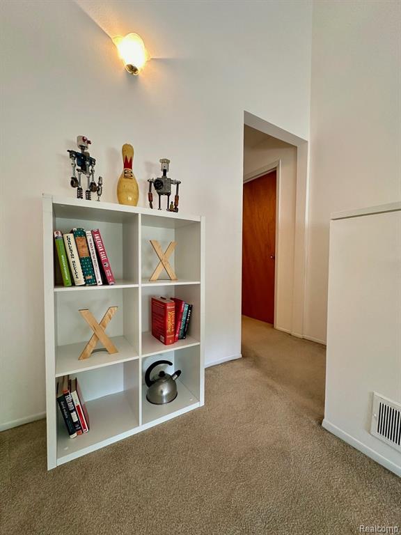 514 VICTORIA Square, Brighton, MI 48116 — Photo 12