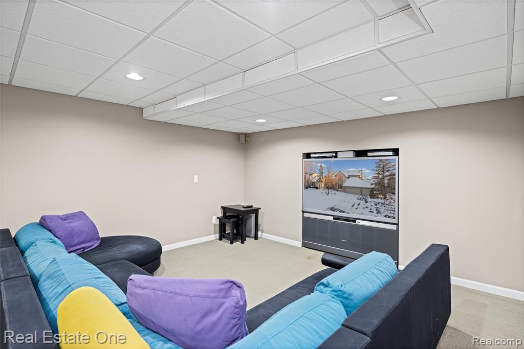 5087 Village Place Court, West Bloomfield, MI — Photo 40