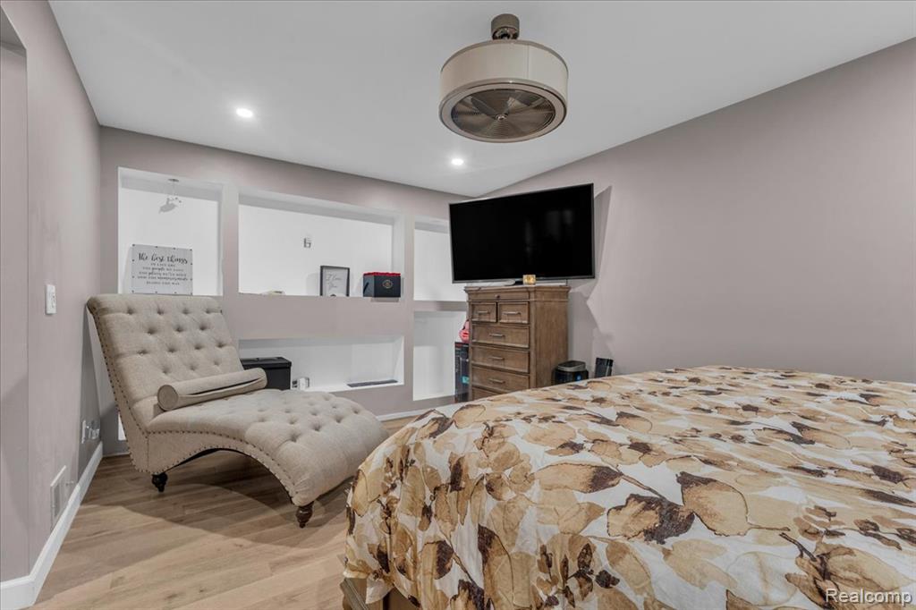 43939 Manitou Drive, Clinton Twp, MI 48038 — Photo 19