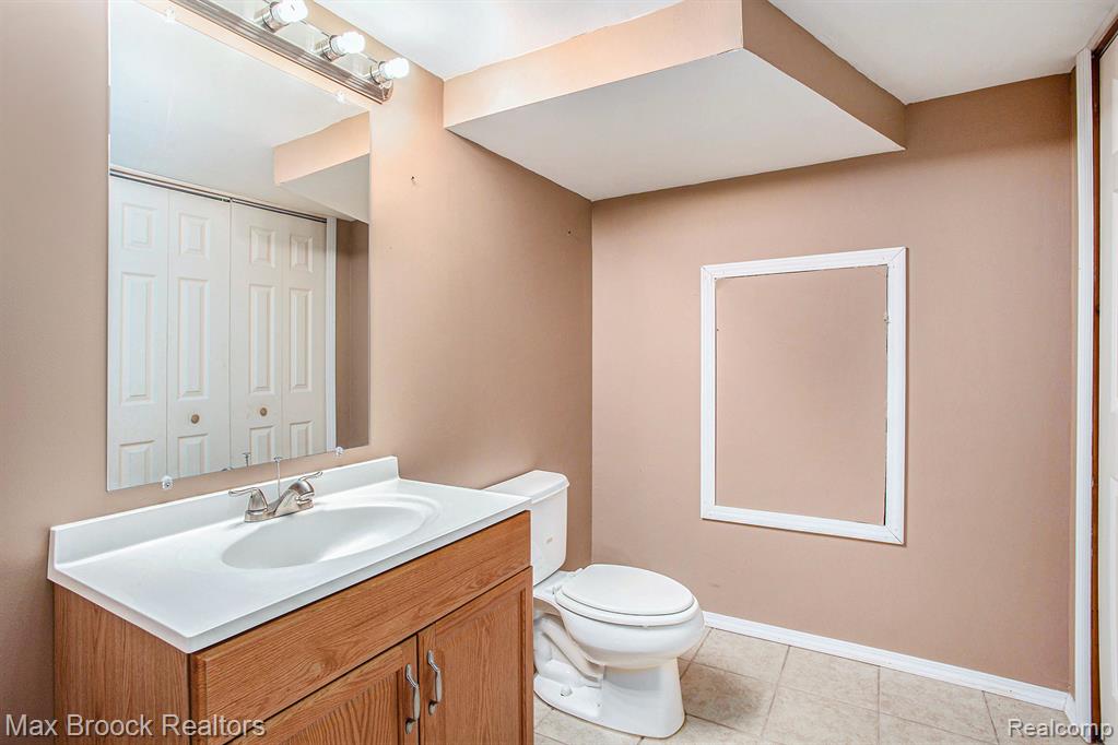 5622 Powder Horn Drive, West Bloomfield, MI — Photo 22