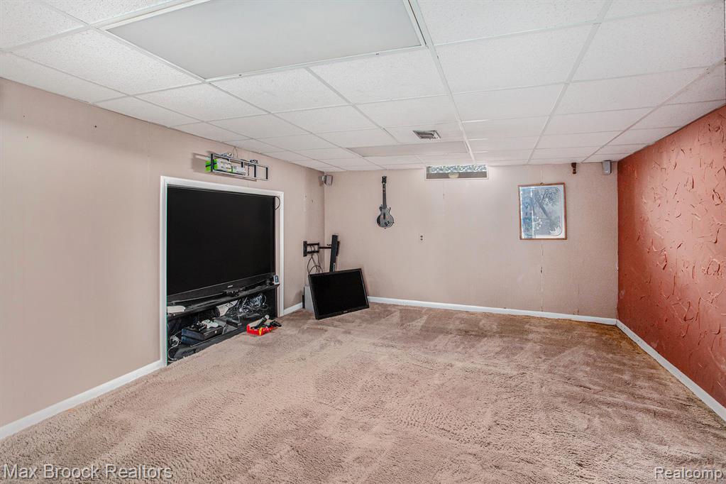 5622 Powder Horn Drive, West Bloomfield, MI — Photo 23