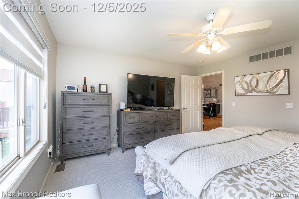 6157 Lochmore Drive, Commerce Twp, MI 48382 — Photo 31